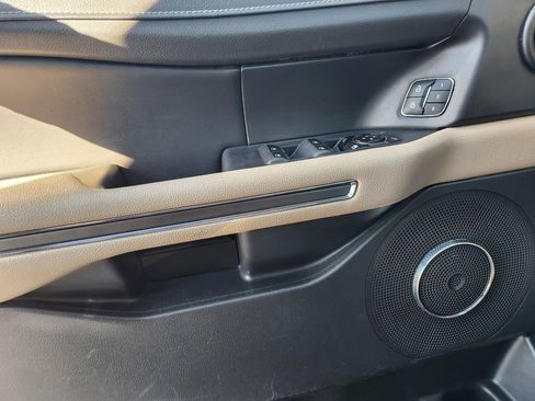 Used 2023 Ford Expedition Max XLT image 24