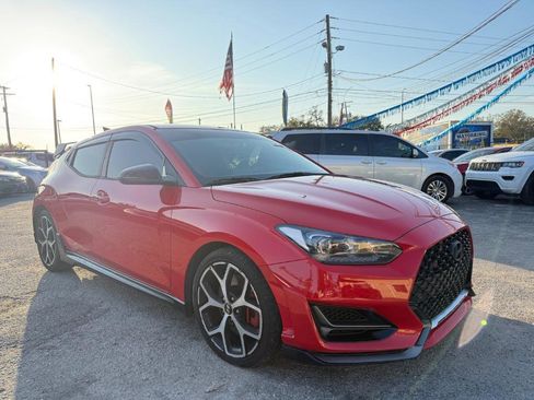 Used 2020 Hyundai Veloster N image 3
