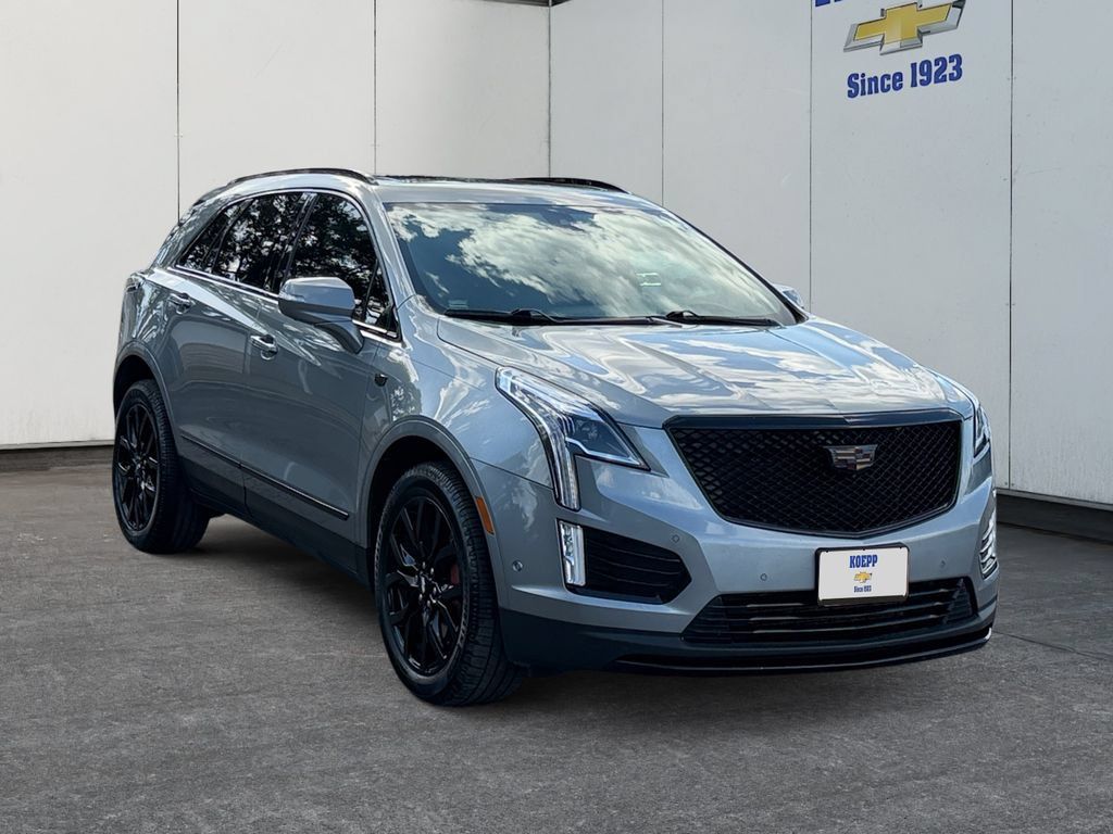 Used 2023 Cadillac XT5 Sportv w/ Technology Package AWD/4WD image 7