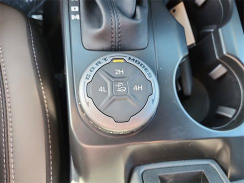 New 2025 Ford Bronco Outer Banks image 22