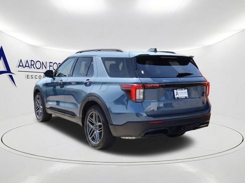 Used 2025 Ford Explorer ST-Line w/ Premium Package RWD image 7