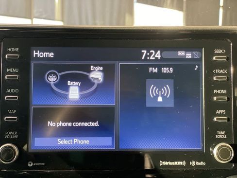 Used 2022 Toyota Highlander XLE AWD/4WD image 19