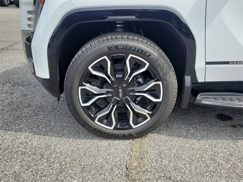 New 2025 GMC Sierra EV Denali image 3