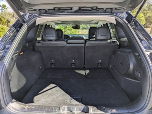 Used 2021 Jeep Cherokee Limited w/ Elite Package image 16