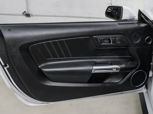 Used 2017 Ford Mustang Premium image 47