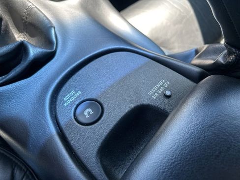 Used 2004 Chevrolet Corvette Z06 w/ Memory Package RWD image 25