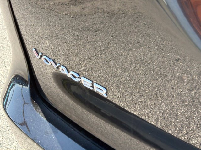 Used 2023 Chrysler Voyager LX FWD image 14