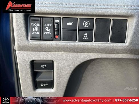 Used 2023 Honda Odyssey EX-L image 21