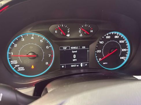 Used 2021 Chevrolet Traverse LS image 19