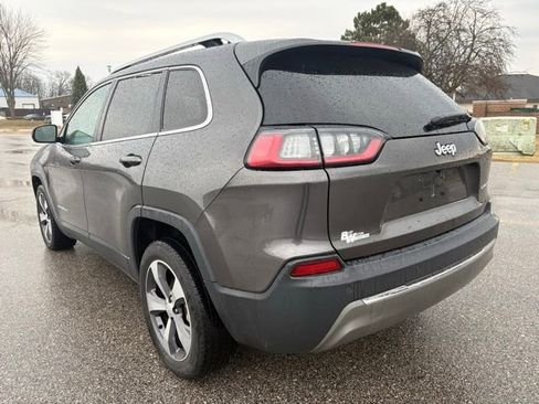 Used 2019 Jeep Cherokee Limited FWD image 4