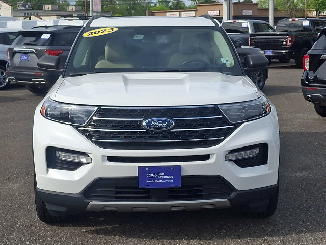 Certified 2023 Ford Explorer XLT w/ Equipment Group 202A AWD/4WD image 2