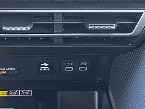 Used 2026 Toyota Camry SE FWD image 33