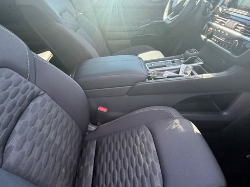 New 2025 Nissan Pathfinder SV w/ Cargo Package image 12