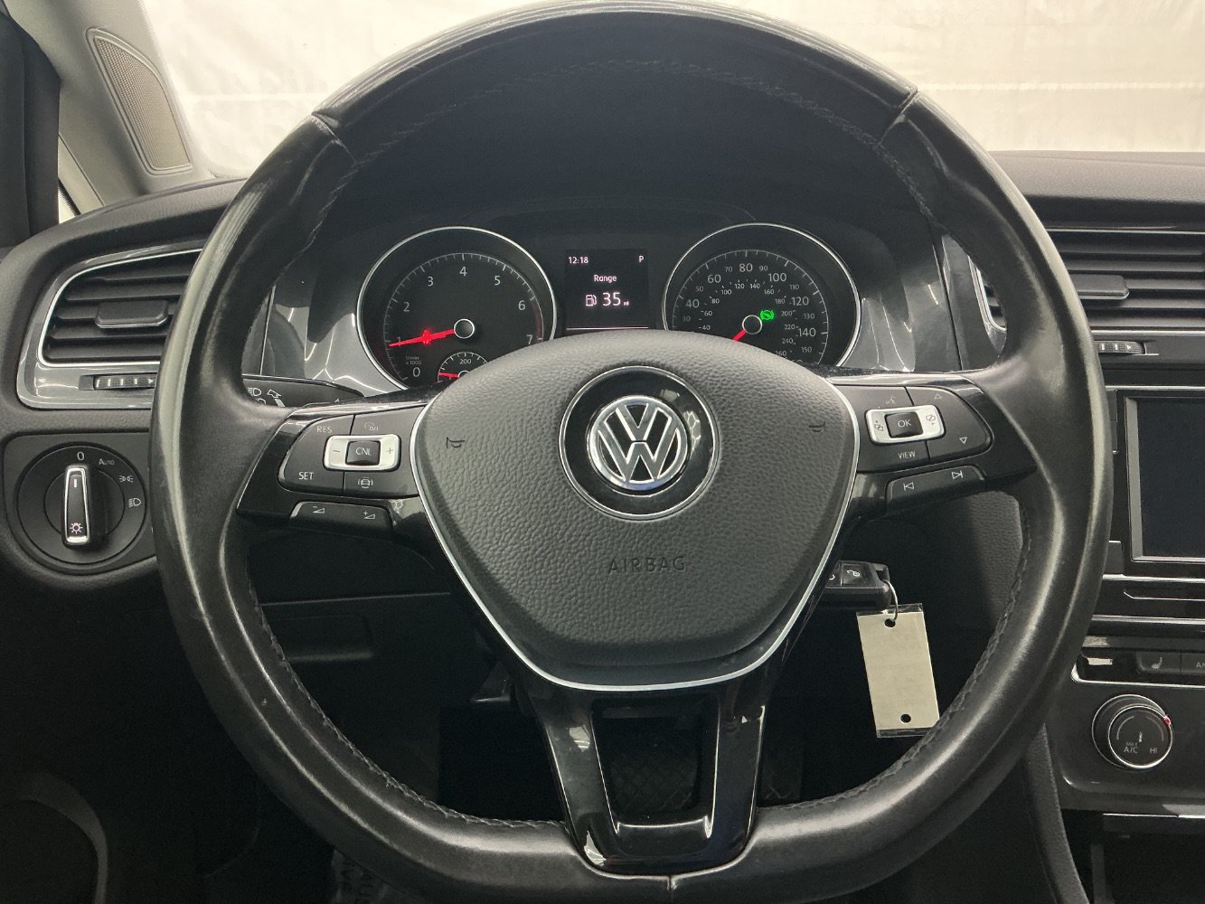 Used 2019 Volkswagen Golf S AWD/4WD image 31