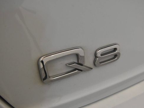 Used 2021 Audi Q8 Premium w/ Convenience Package image 32