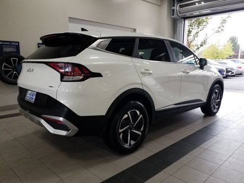 Used 2024 Kia Sportage LX AWD/4WD image 20