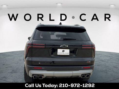 Used 2024 Chevrolet Traverse Z71 w/ Enhanced Driving Package image 4