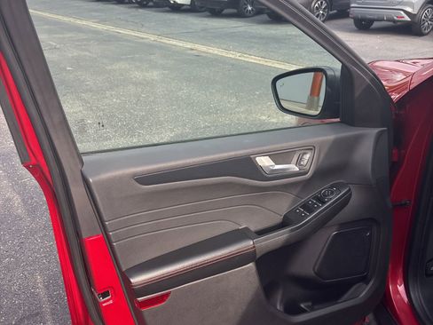 Used 2024 Ford Escape ST-Line image 26