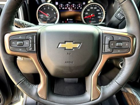 Used 2021 Chevrolet Silverado 1500 High Country w/ Safety Package II AWD/4WD image 11