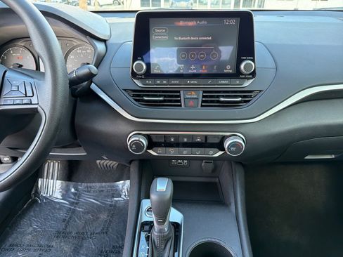 Certified 2025 Nissan Altima 2.5 S image 14