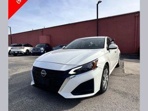 Certified 2023 Nissan Altima 2.5 S image 1