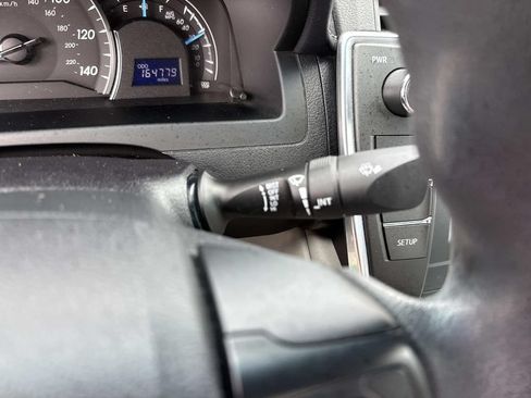 Used 2015 Toyota Camry LE FWD image 34