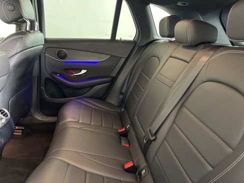 Used 2022 Mercedes-Benz GLC 300 4MATIC image 11