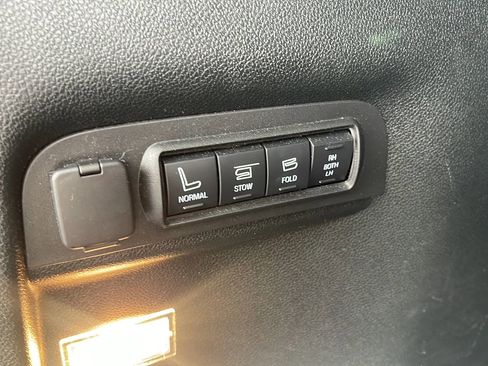 Used 2019 Ford Explorer Limited w/ Class III Trailer Tow Package AWD/4WD image 28