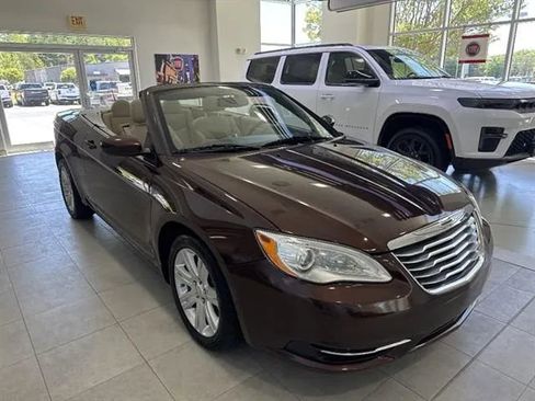 Used 2012 Chrysler 200 Touring w/ Cold Weather Group FWD image 1
