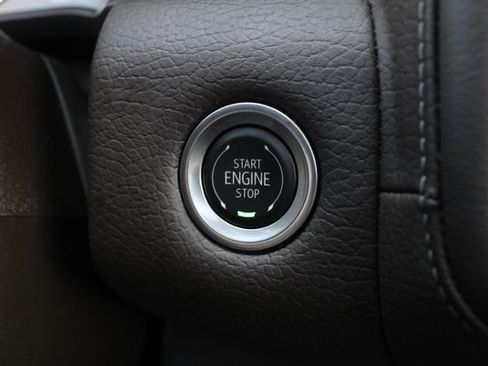 Used 2024 GMC Yukon Denali w/ Advanced Technology Package AWD/4WD image 15