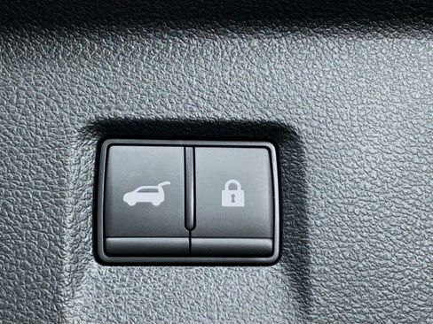 Certified 2025 INFINITI QX60 Pure image 33