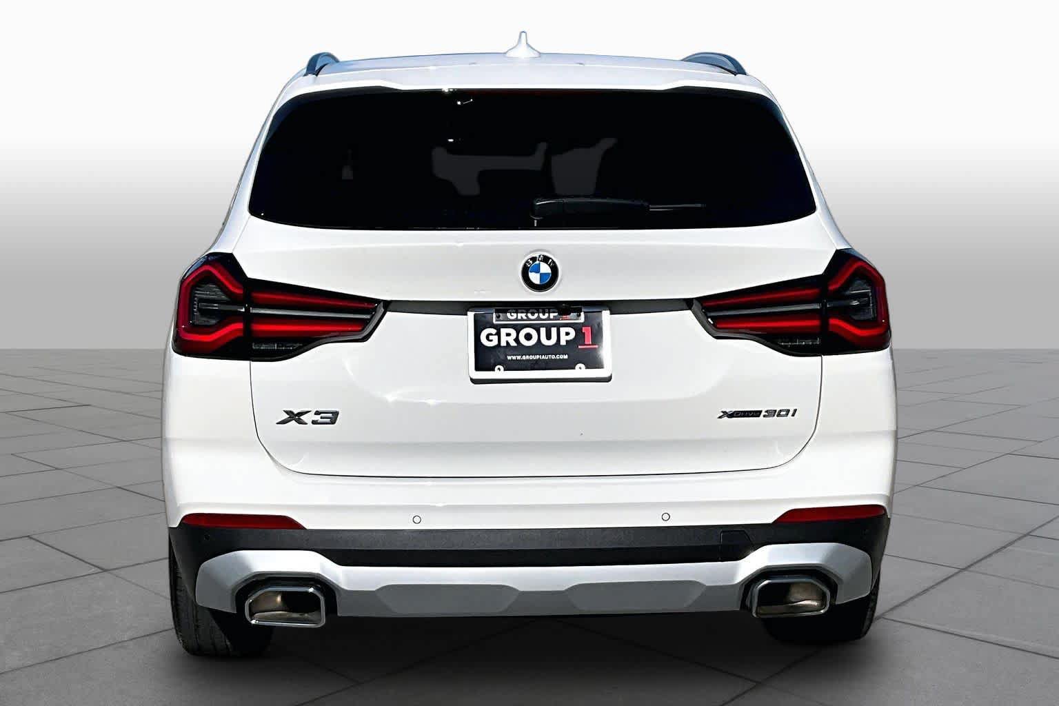 Used 2024 BMW X3 xDrive30i w/ Premium Package AWD/4WD image 4