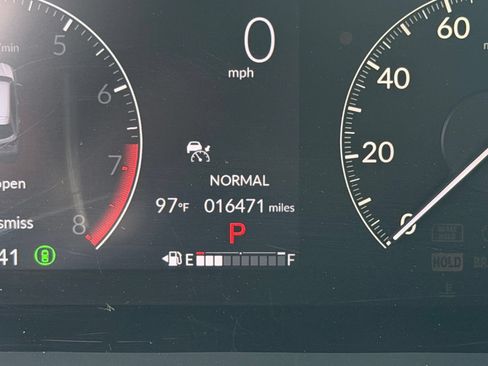 Used 2024 Honda HR-V LX image 19