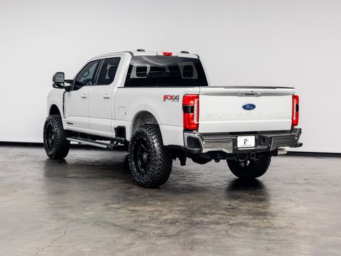 Used 2025 Ford F250 Lariat AWD/4WD image 16