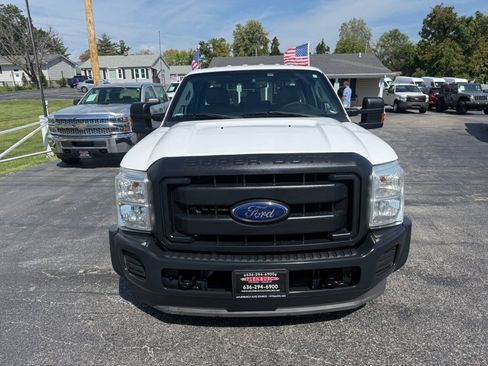 Used 2016 Ford F250 XL w/ Power Equipment Group RWD image 3