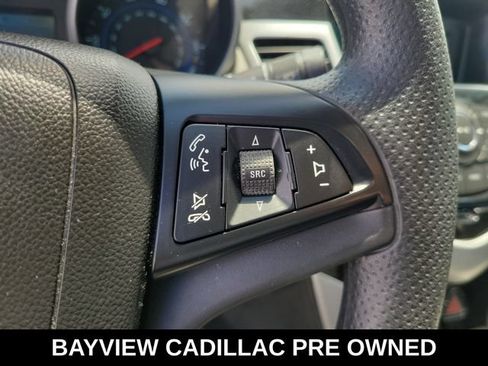 Used 2013 Chevrolet Cruze LS FWD image 28