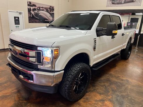 Used 2019 Ford F250 XLT image 42