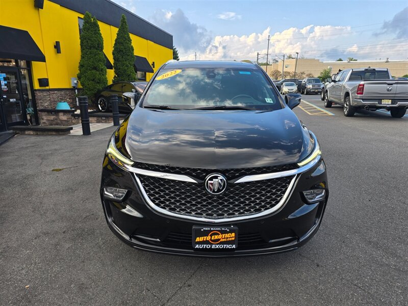 Used 2022 Buick Enclave Avenir w/ Avenir Technology Package AWD/4WD image 25