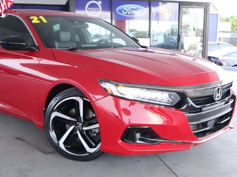Used 2021 Honda Accord Sport image 2