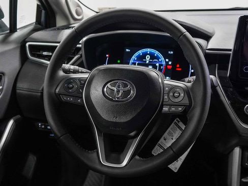 New 2025 Toyota Corolla Cross XLE image 18