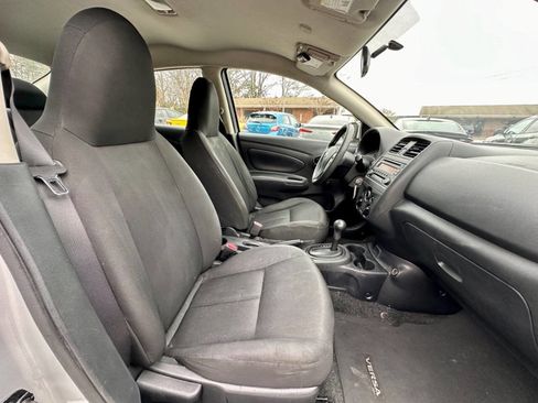 Used 2017 Nissan Versa S Plus image 19