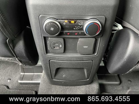 Used 2022 Ford Explorer Limited image 32