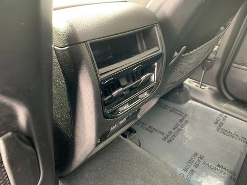 Certified 2023 Jeep Grand Cherokee Limited image 19