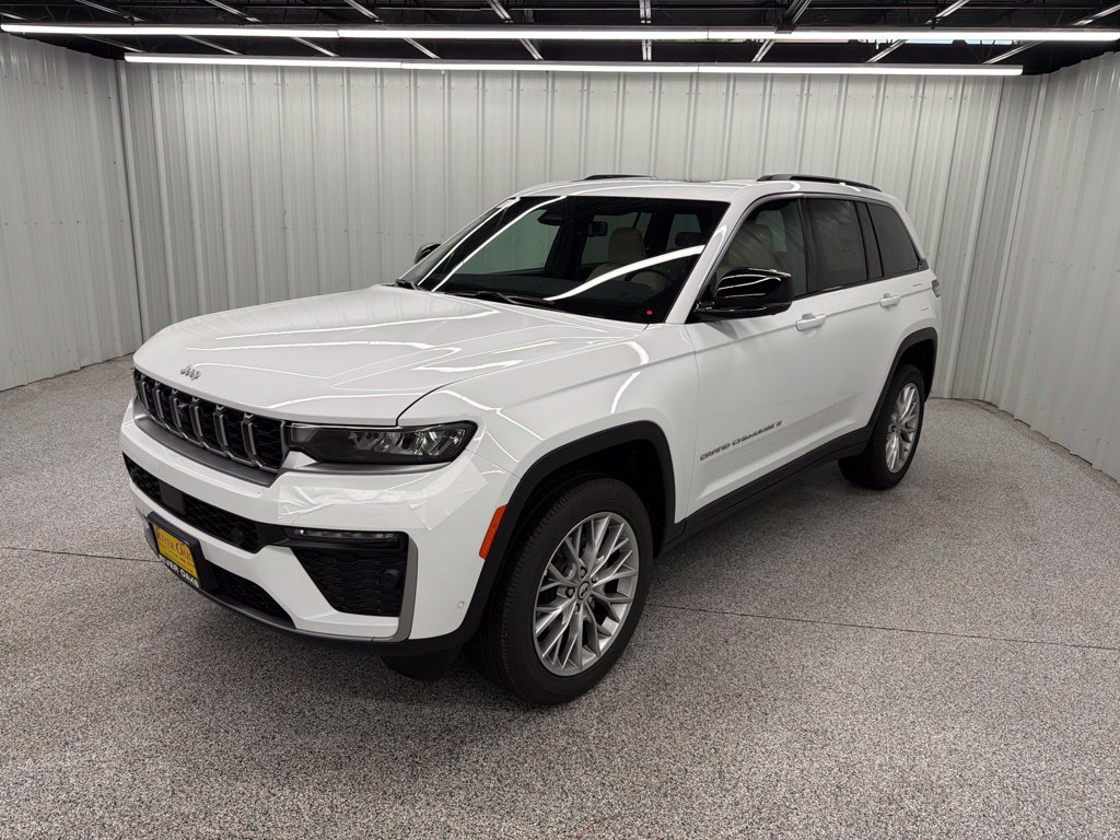 New 2027 Jeep Grand Cherokee Limited AWD/4WD image 3