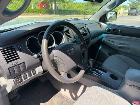 Used 2010 Toyota Tacoma 2WD Access Cab image 9