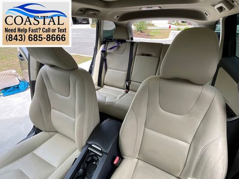 Used 2016 Volvo XC60 T6 w/ Proximity Package AWD/4WD image 9