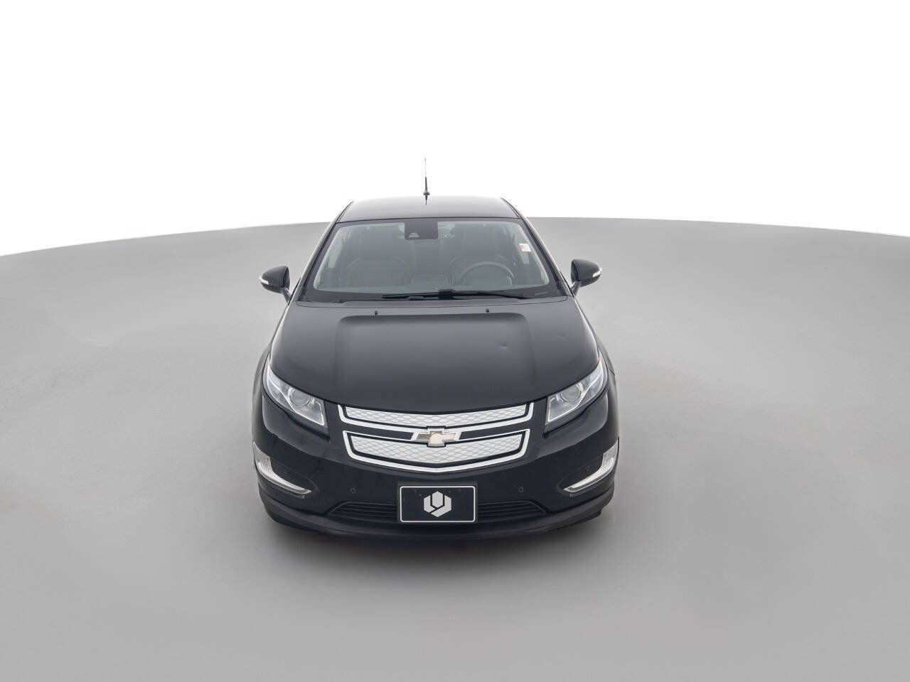 Used 2013 Chevrolet Volt Premium w/ Premium Trim Package FWD image 2