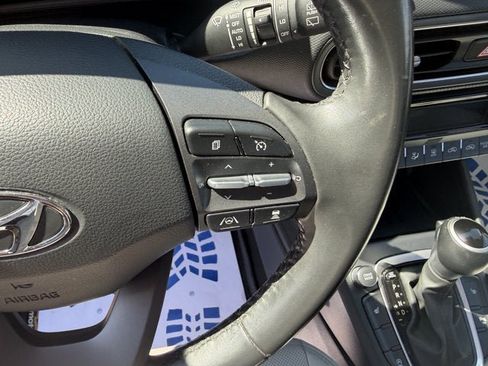 Used 2023 Hyundai Kona Limited w/ Cargo Package AWD/4WD image 18