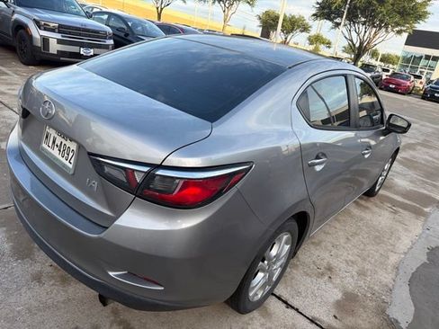 Used 2016 Scion iA FWD image 5