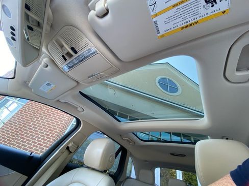 Certified 2019 Mercedes-Benz GLC 300 4MATIC image 21